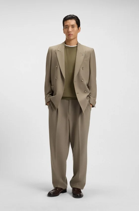 Slim-fit sweater in merino wool Slim-fit sweater in merino wool