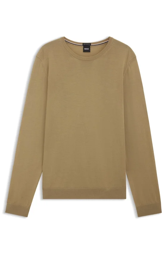 Slim-fit sweater in merino wool Slim-fit sweater in merino wool