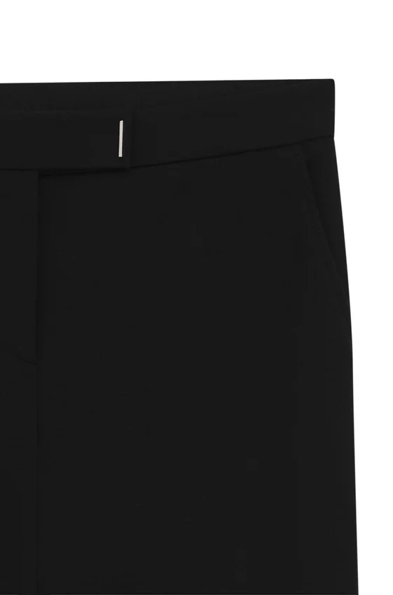 Slim-fit trousers in stretch fabric Slim-fit trousers in stretch fabric