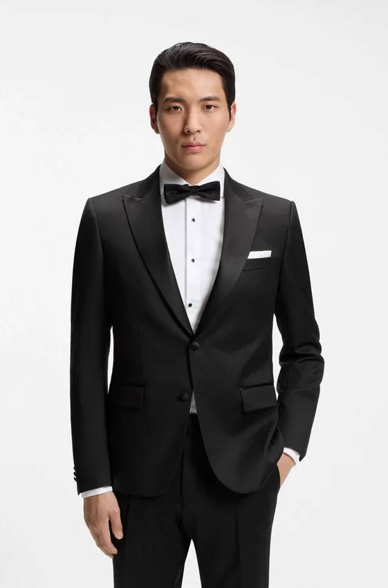 Slim-fit tuxedo jacket in virgin-wool serge Slim-fit tuxedo jacket in virgin-wool serge