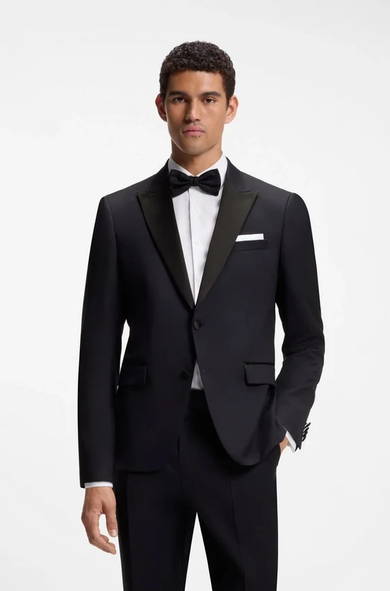 Slim-fit tuxedo jacket in virgin-wool serge Slim-fit tuxedo jacket in virgin-wool serge