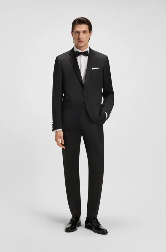 Slim-fit tuxedo jacket in virgin-wool serge Slim-fit tuxedo jacket in virgin-wool serge