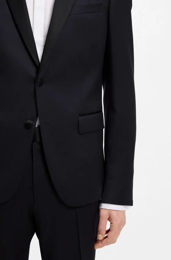 Slim-fit tuxedo jacket in virgin-wool serge Slim-fit tuxedo jacket in virgin-wool serge