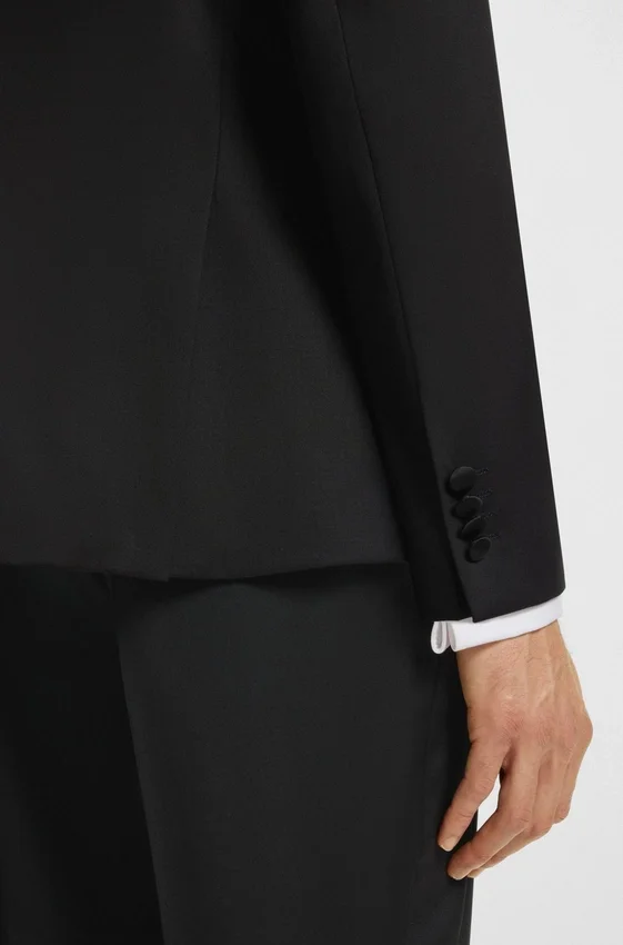 Slim-fit tuxedo jacket in virgin-wool serge Slim-fit tuxedo jacket in virgin-wool serge
