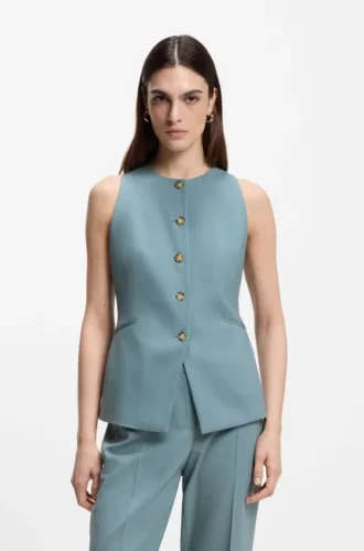 Slim-fit waistcoat in virgin wool Slim-fit waistcoat in virgin wool