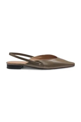 Slingback ballerina pumps in leather