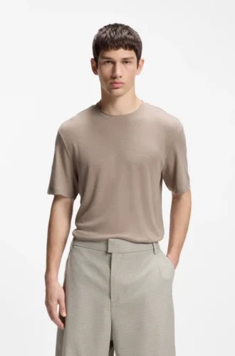 Slub-interlock T-shirt in a slim fit