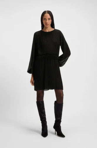 Smocked-waistband dress with plissé pleats