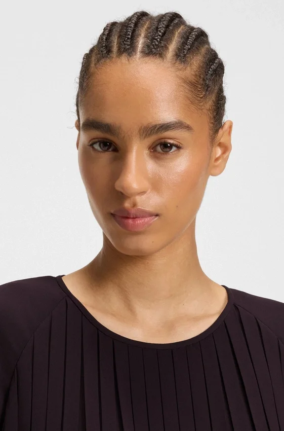 Smocked-waistband dress with plissé pleats Smocked-waistband dress with plissé pleats