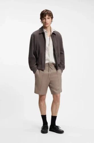 Straight-fit shorts in a linen blend