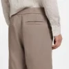 Straight-fit shorts in a linen blend
