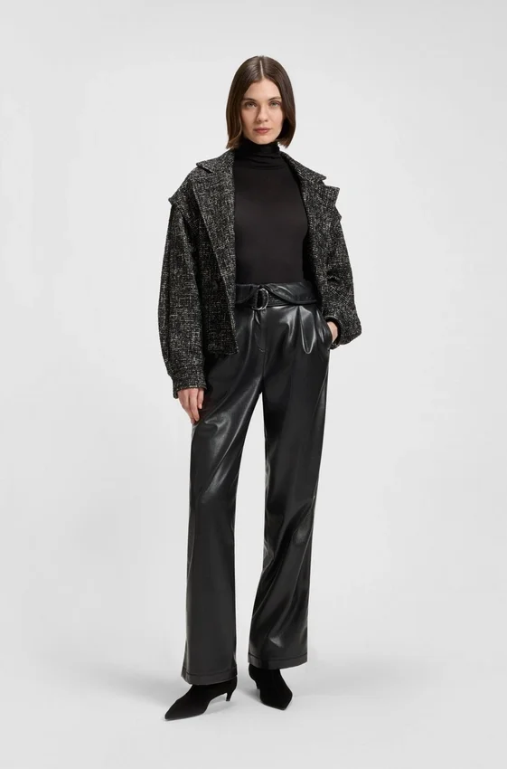 Straight-leg trousers in faux leather Straight-leg trousers in faux leather