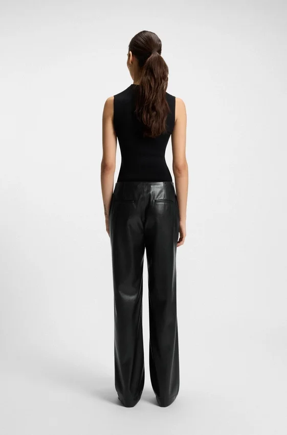 Straight-leg trousers in faux leather Straight-leg trousers in faux leather