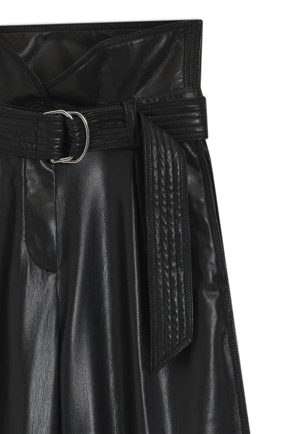 Straight-leg trousers in faux leather Straight-leg trousers in faux leather