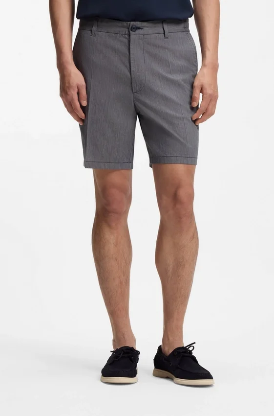 Stretch-cotton shorts in a modern fit Stretch-cotton shorts in a modern fit