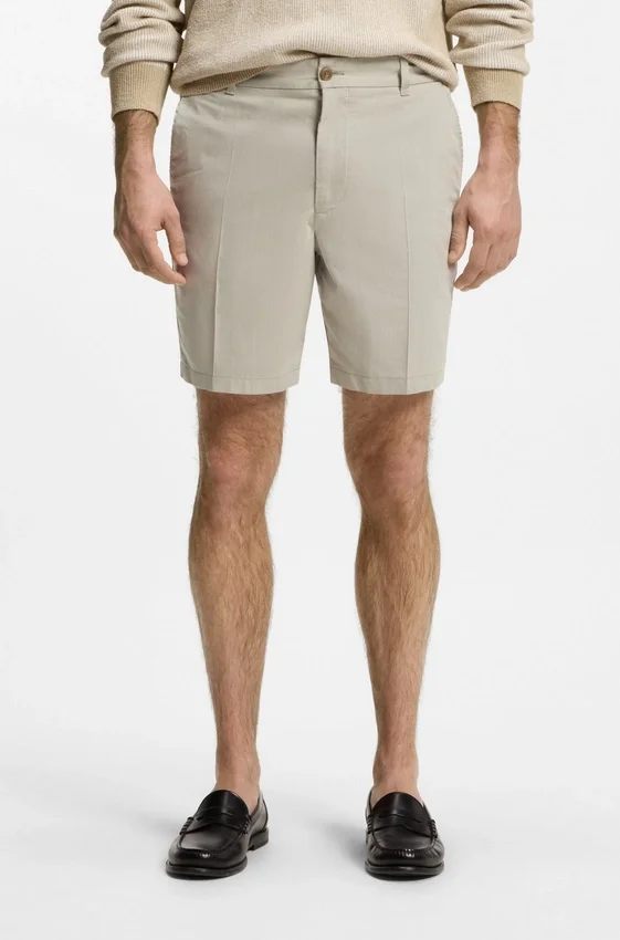 Stretch-cotton shorts in a modern fit Stretch-cotton shorts in a modern fit