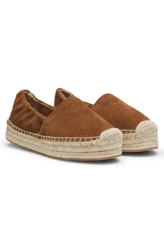 suede espadrilles with jute midsole 1 1 330x500 - Suede espadrilles with jute midsole