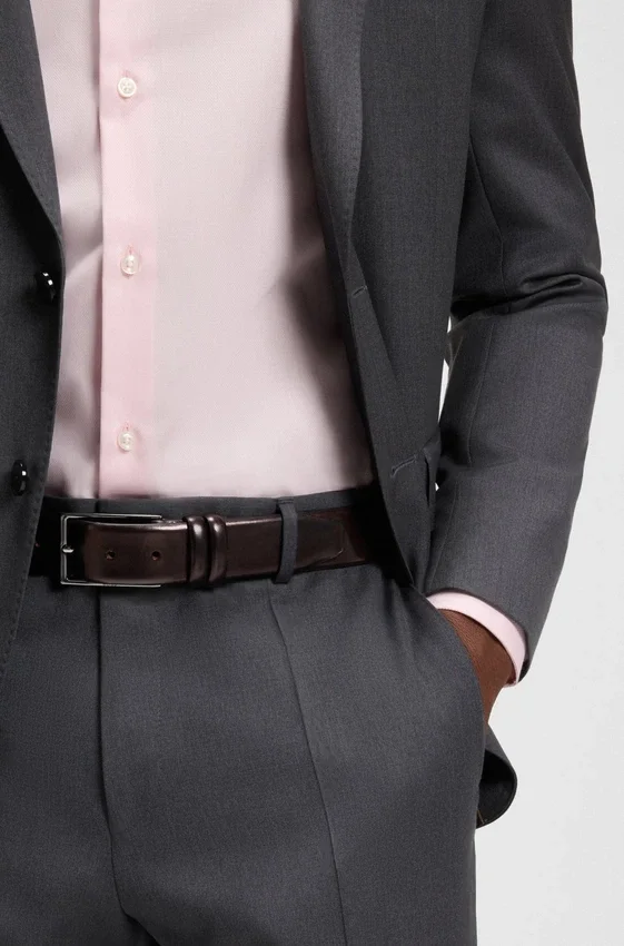 Tanned-leather belt with pin buckle Tanned-leather belt with pin buckle