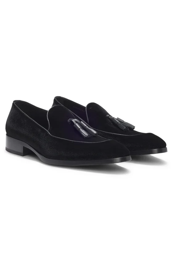 Tassel-trim loafers in velvet Tassel-trim loafers in velvet