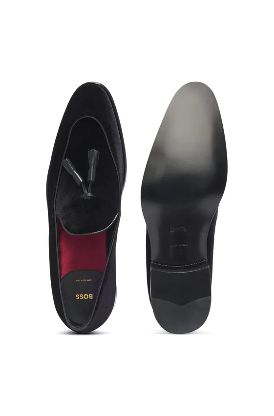 Tassel-trim loafers in velvet Tassel-trim loafers in velvet