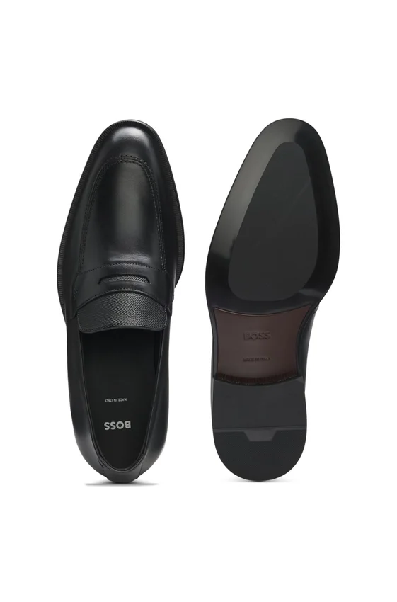 Textured-tongue loafers in leather Textured-tongue loafers in leather