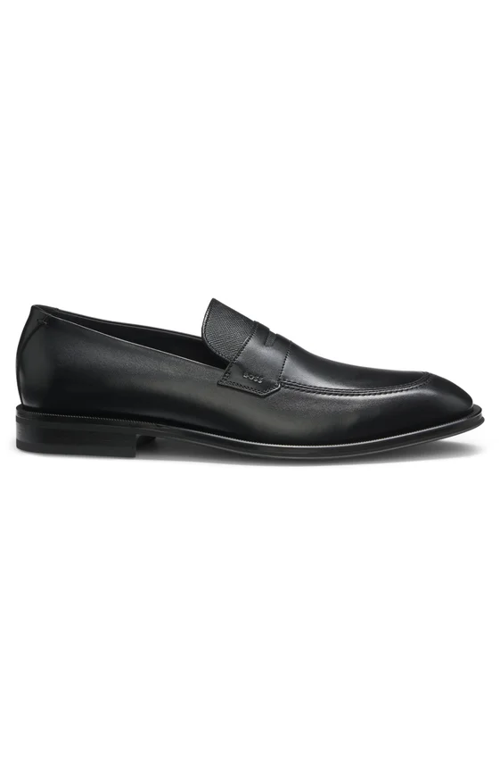 Textured-tongue loafers in leather Textured-tongue loafers in leather