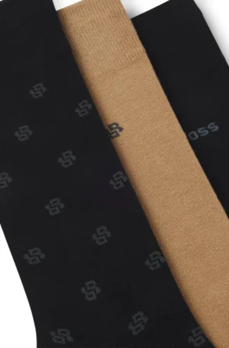 Three-pack of cotton-blend socks in a regular length