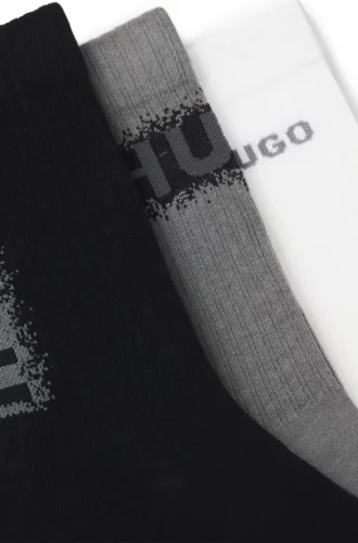 Three-pack of short-length socks
