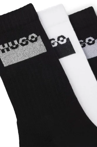 Three-pack of split-logo socks in a short length