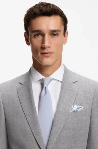 Tie with jacquard pattern