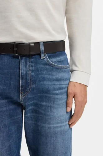 Tonal-buckle belt in Italian leather