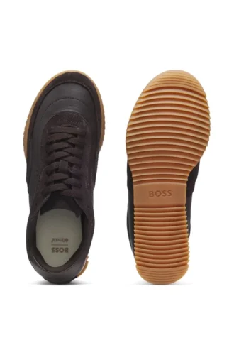 Trainers in suede and leather
