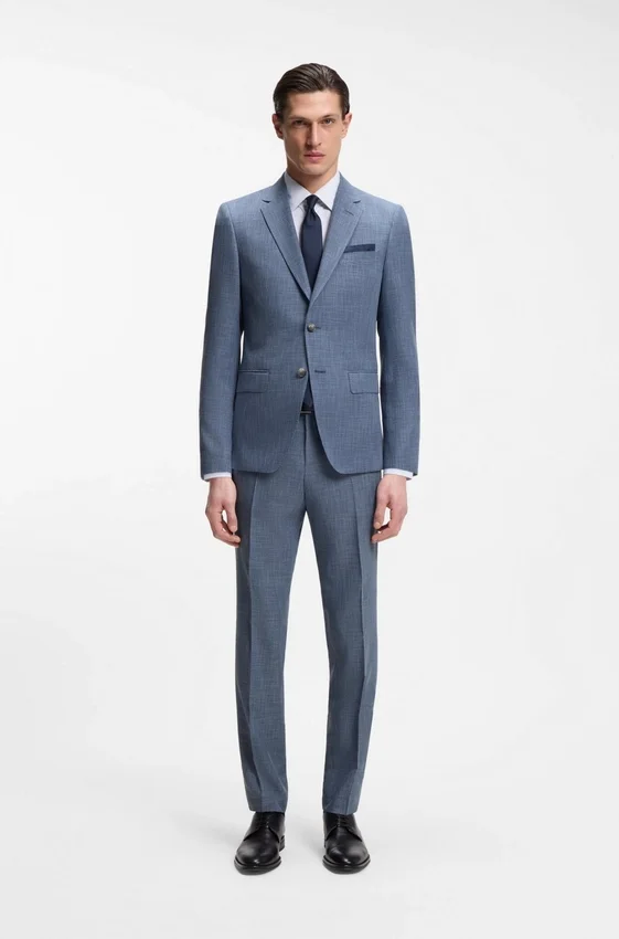 Two-piece slim-fit suit in cotton and virgin wool Two-piece slim-fit suit in cotton and virgin wool