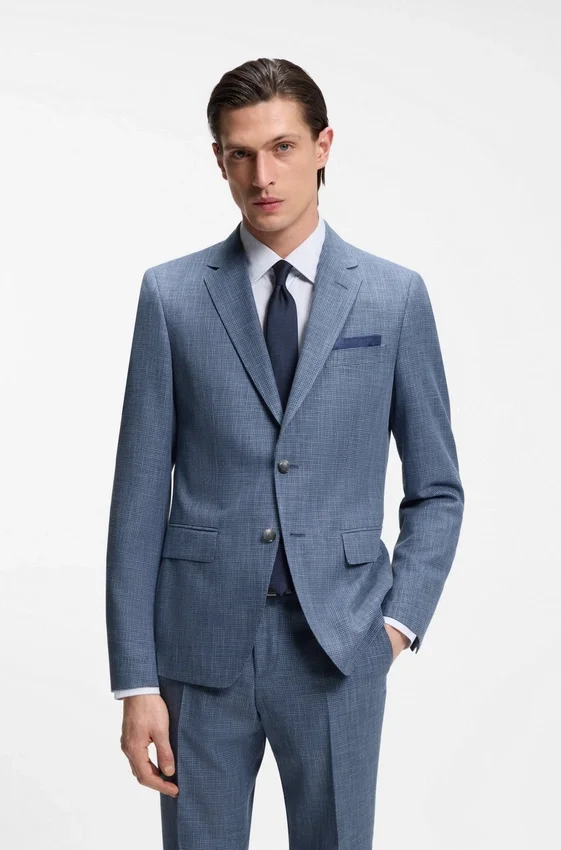 Two-piece slim-fit suit in cotton and virgin wool Two-piece slim-fit suit in cotton and virgin wool