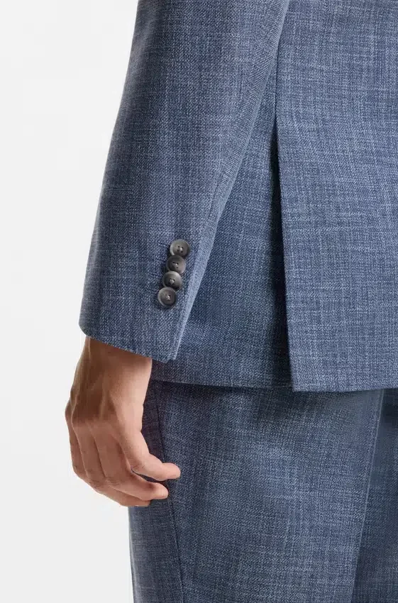 Two-piece slim-fit suit in cotton and virgin wool Two-piece slim-fit suit in cotton and virgin wool