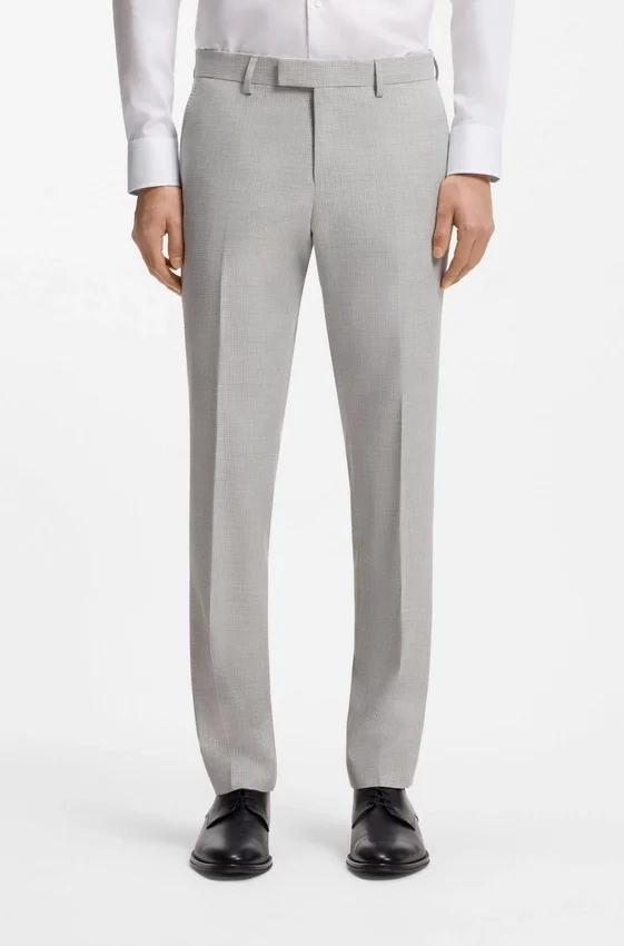 Two-piece slim-fit suit in cotton and virgin wool Two-piece slim-fit suit in cotton and virgin wool