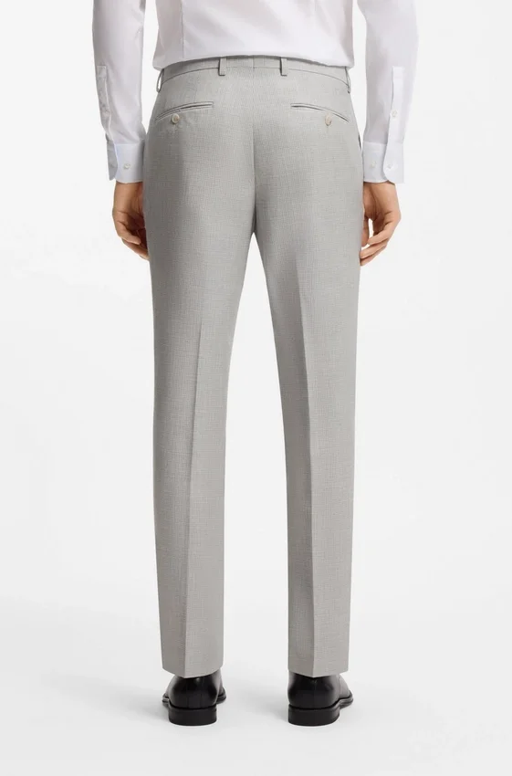 Two-piece slim-fit suit in cotton and virgin wool Two-piece slim-fit suit in cotton and virgin wool