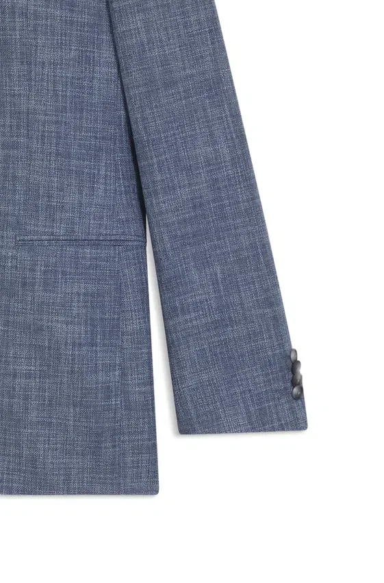 Two-piece slim-fit suit in cotton and virgin wool Two-piece slim-fit suit in cotton and virgin wool