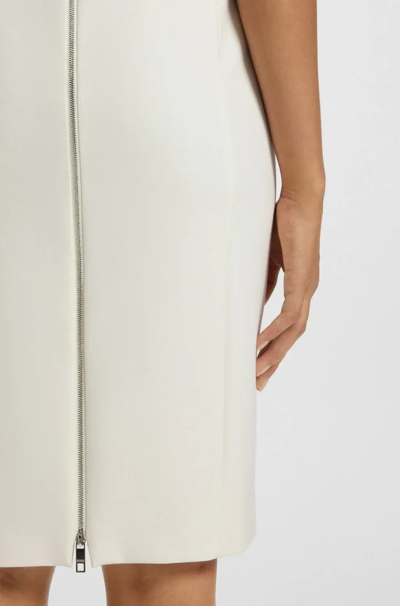 V-neck business dress with seam details V-neck business dress with seam details
