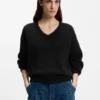 V-neck sweater in Italian yarn