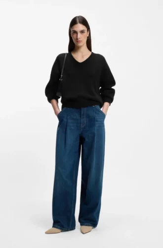 V-neck sweater in Italian yarn