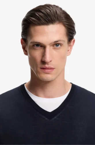 Virgin-wool sweater with V neckline