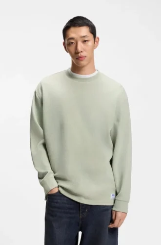 Waffle-structure T-shirt in a cotton blend