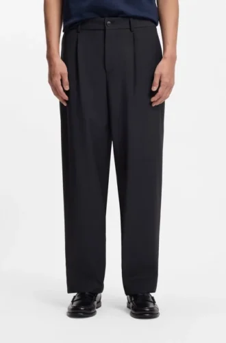 Washable tapered-fit trousers in a wool blend Washable tapered-fit trousers in a wool blend