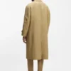 Water-repellent coat with concealed closure