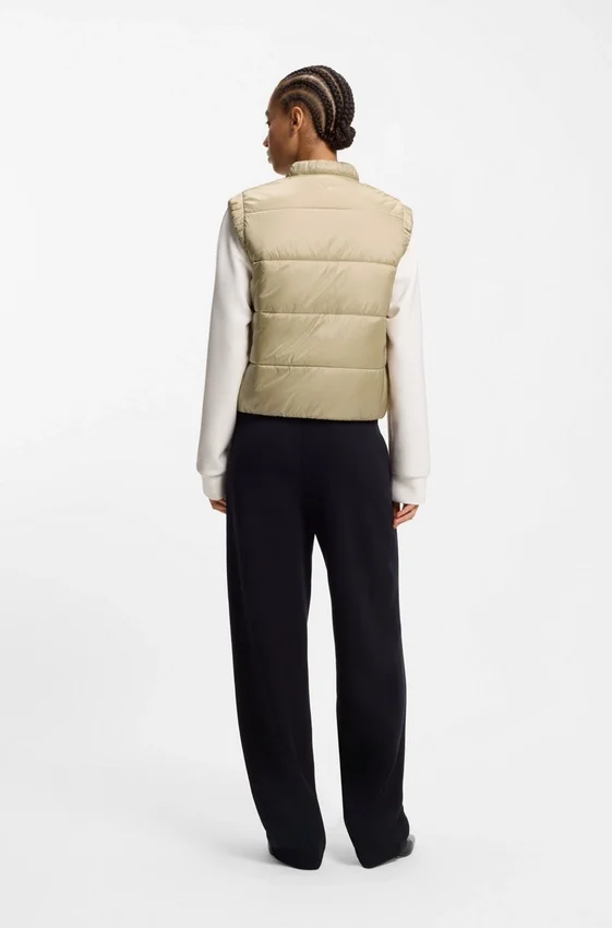 Water-repellent gilet with wadding Water-repellent gilet with wadding