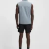 Water-repellent golf vest with decorative reflective details Water-repellent golf vest with decorative reflective details