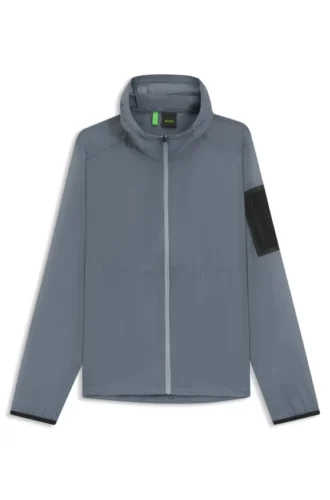Water-repellent jacket in lightweight ripstop