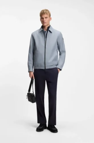 Water-repellent jacket in stretch material