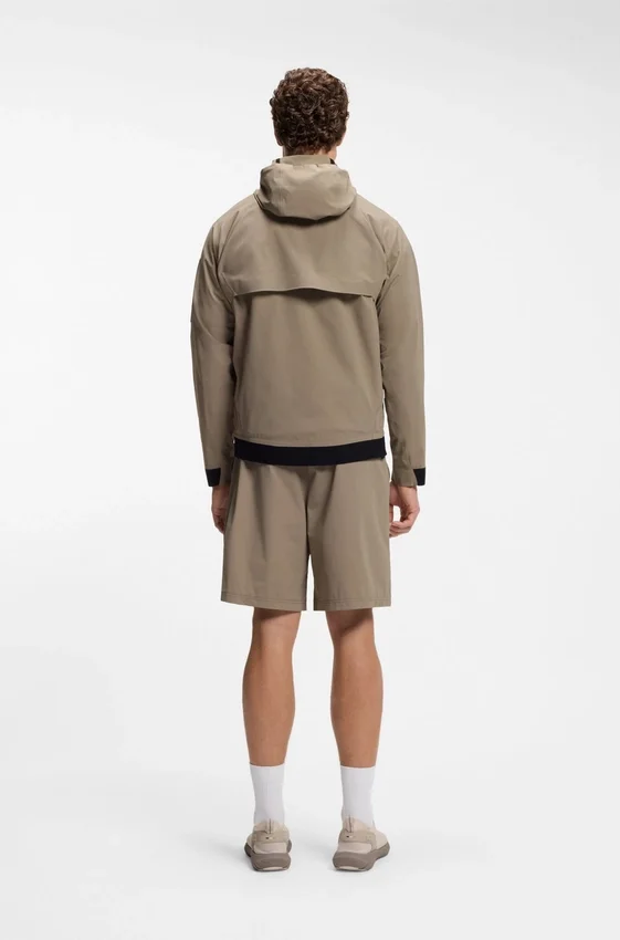 Water-repellent jacket with micro-waffle structure Water-repellent jacket with micro-waffle structure